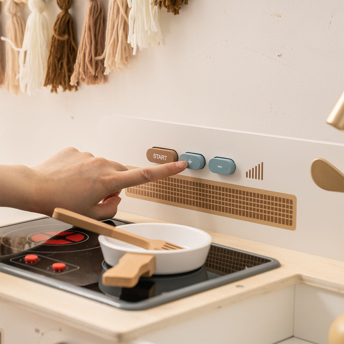 ROBUD Montessori Wooden Play Kitchen